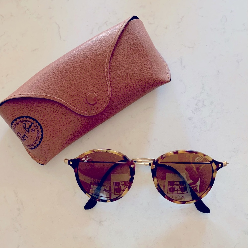 Ray-Ban round tortoise sunglasses
